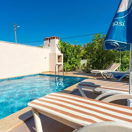 Villa Duman 2 *